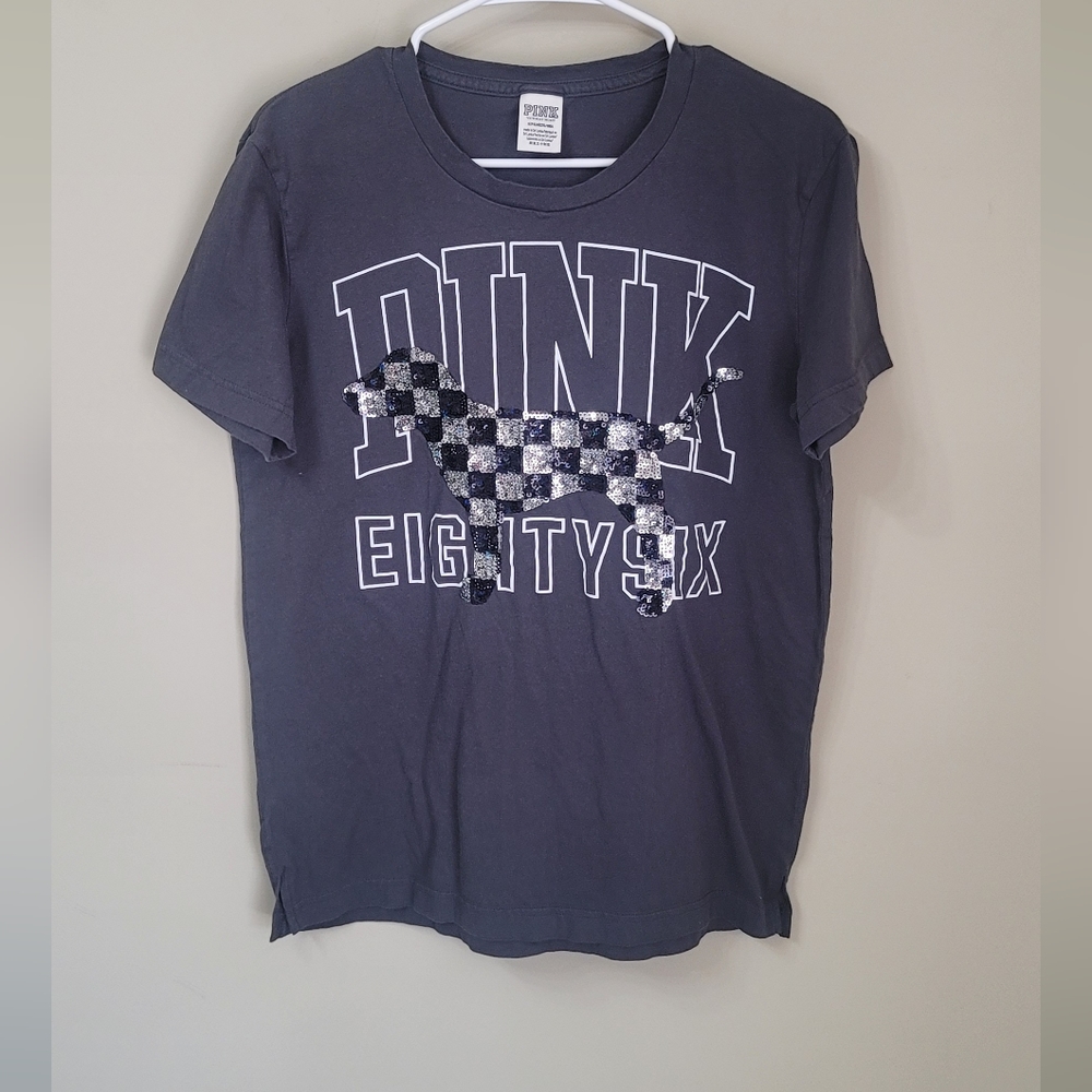 Is victoria secrets pink t shirt